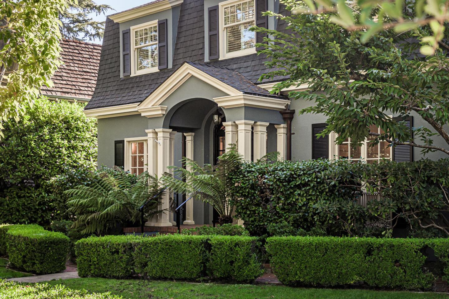 Detail Gallery Image 3 of 50 For 719 W Poplar Ave, San Mateo,  CA 94402 - 4 Beds | 2/1 Baths