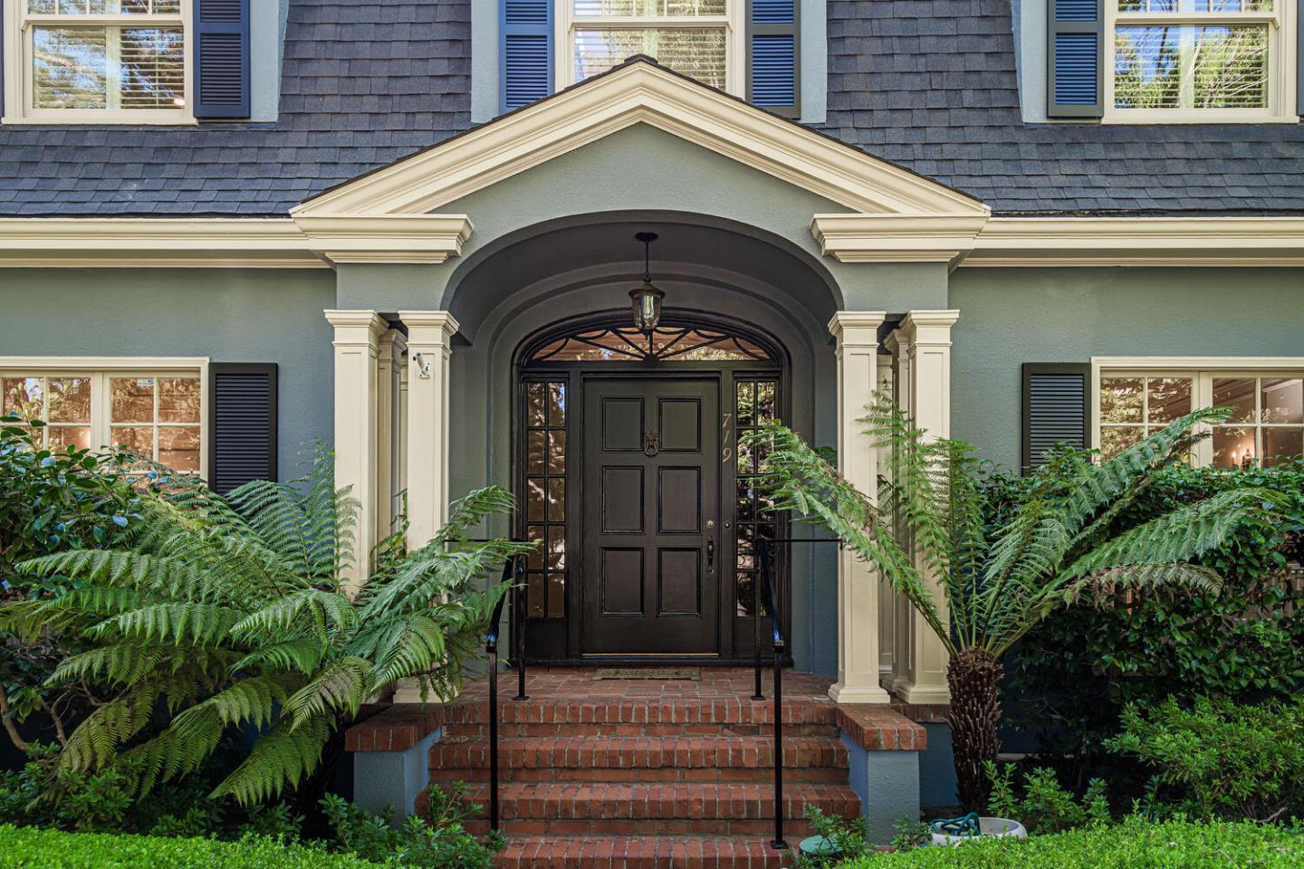 Detail Gallery Image 4 of 50 For 719 W Poplar Ave, San Mateo,  CA 94402 - 4 Beds | 2/1 Baths