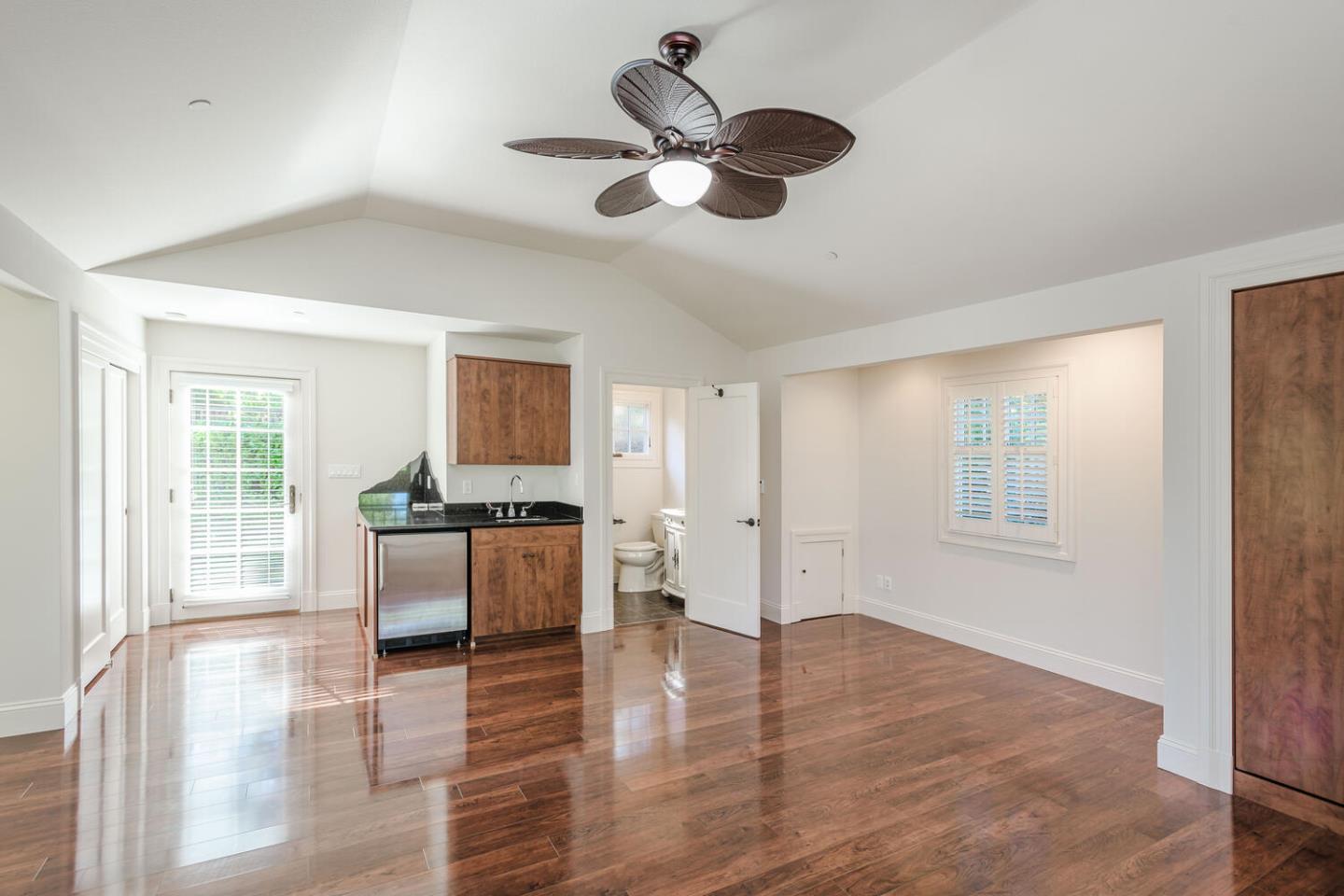 Detail Gallery Image 45 of 50 For 719 W Poplar Ave, San Mateo,  CA 94402 - 4 Beds | 2/1 Baths