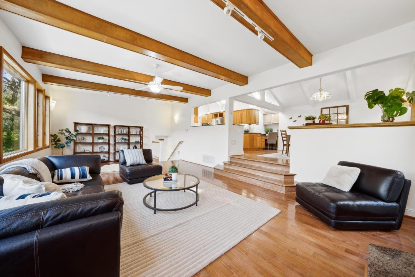 Detail Gallery Image 11 of 48 For 21386 Sunnyside Rd, Los Gatos,  CA 95033 - 3 Beds | 3 Baths