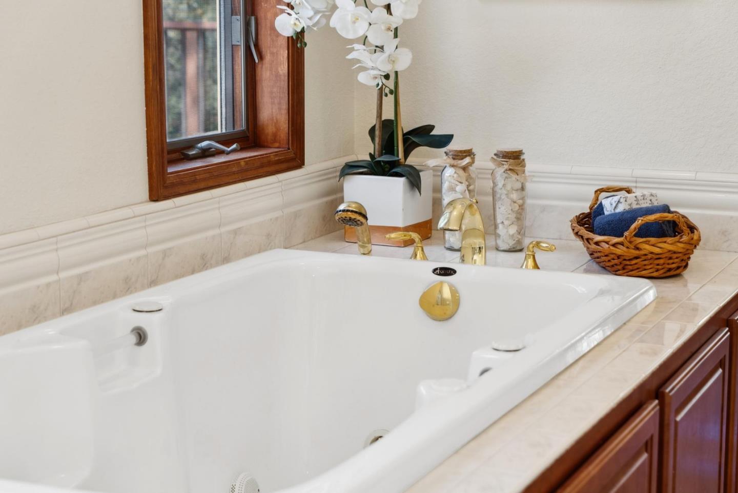 Detail Gallery Image 29 of 48 For 21386 Sunnyside Rd, Los Gatos,  CA 95033 - 3 Beds | 3 Baths