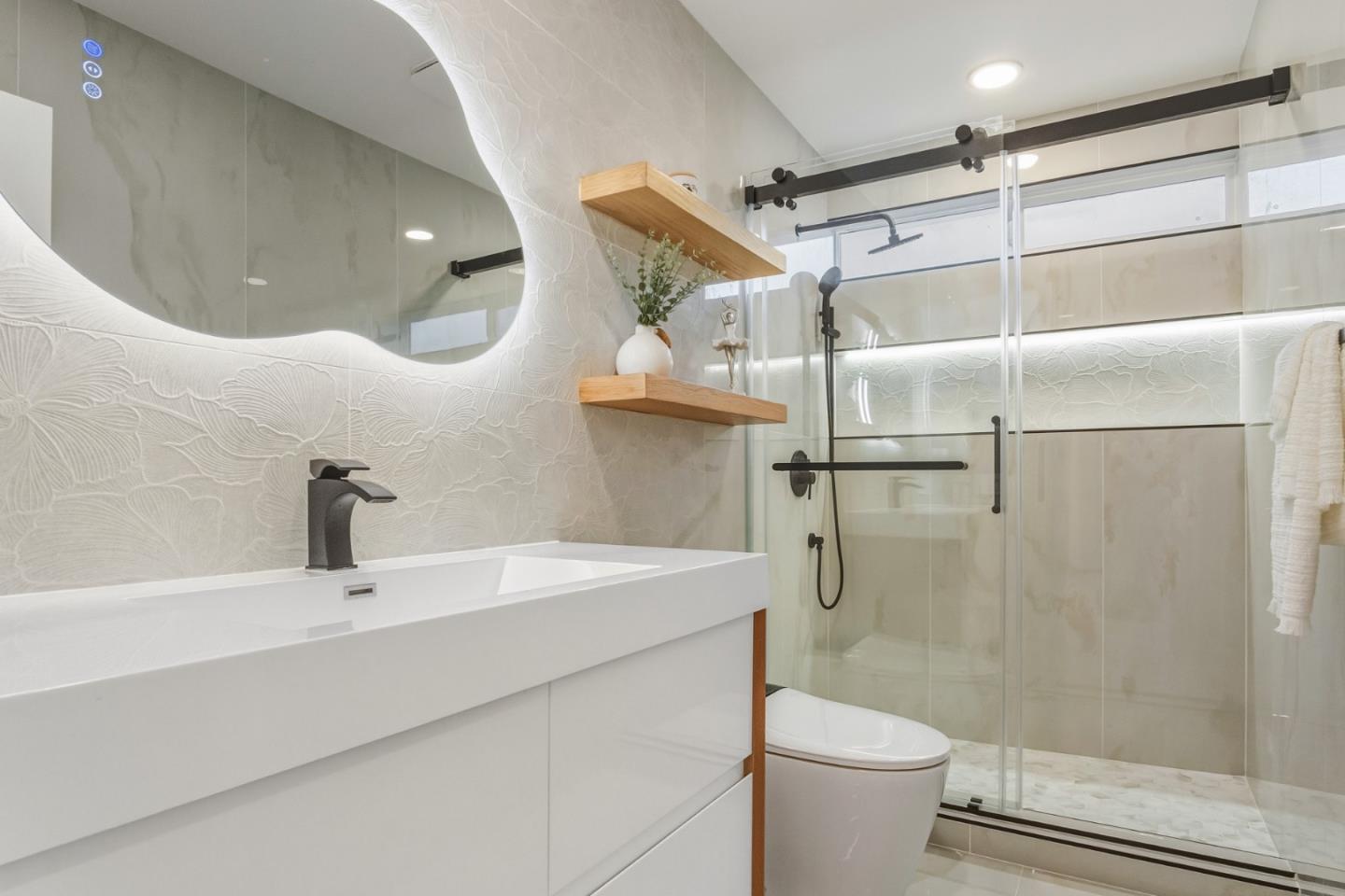 Detail Gallery Image 13 of 17 For 4901 Avenida De Carmen, Santa Clara,  CA 95054 - 3 Beds | 2 Baths