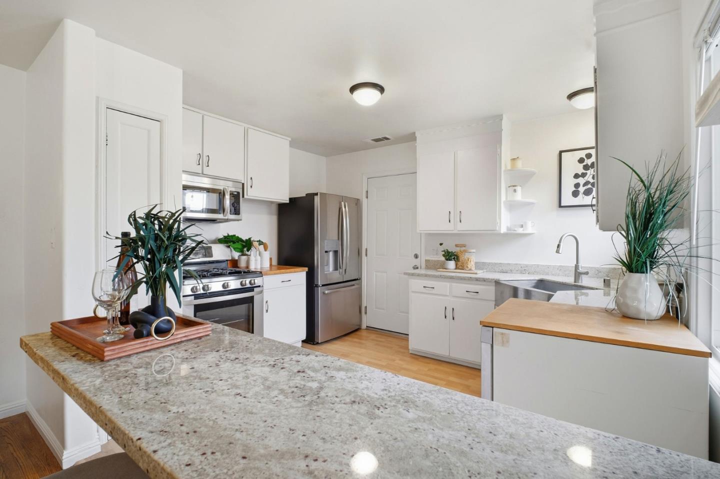 Detail Gallery Image 12 of 32 For 76 Georgia Way, San Leandro,  CA 94577 - 2 Beds | 1 Baths