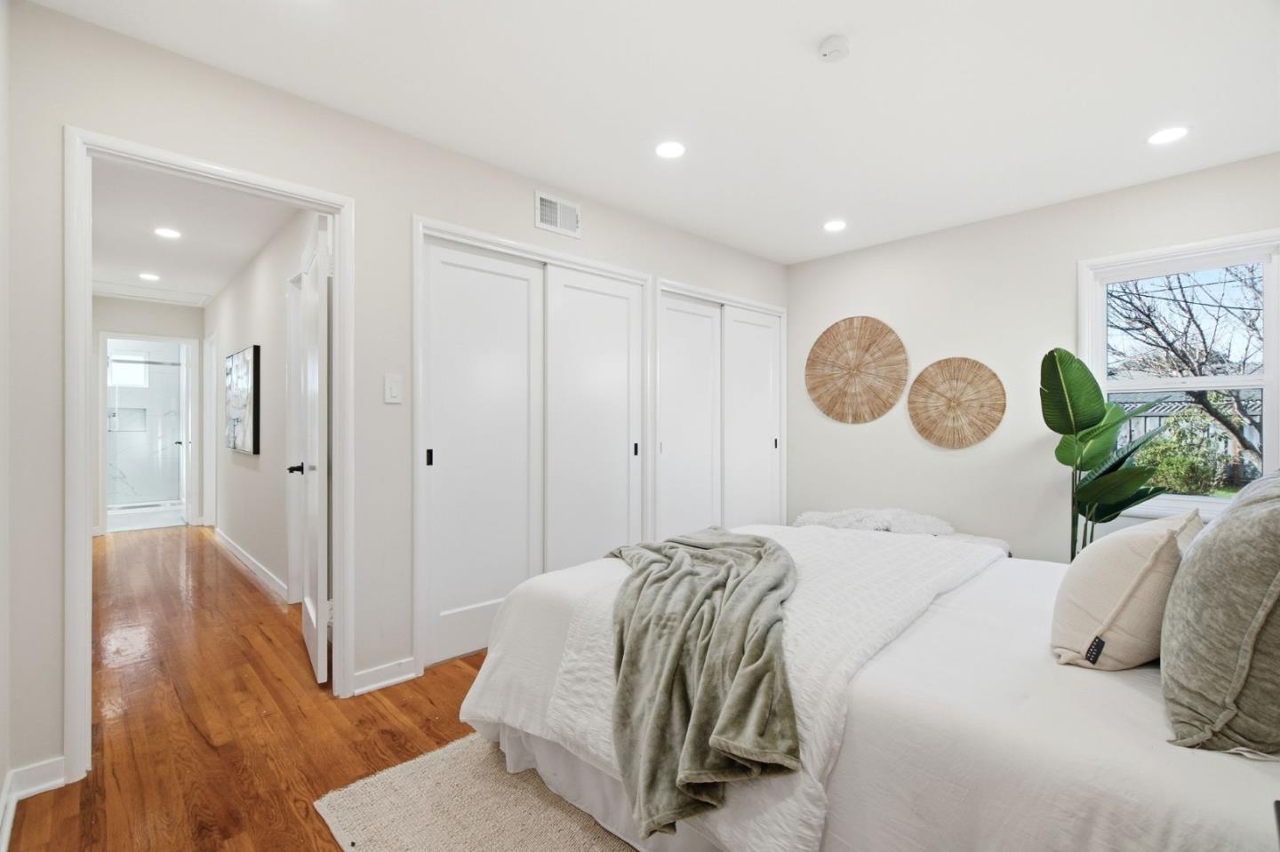 Detail Gallery Image 22 of 72 For 946 Los Padres Blvd, Santa Clara,  CA 95050 - 3 Beds | 1/1 Baths