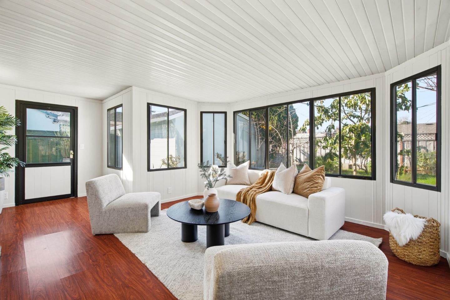 Detail Gallery Image 27 of 72 For 946 Los Padres Blvd, Santa Clara,  CA 95050 - 3 Beds | 1/1 Baths