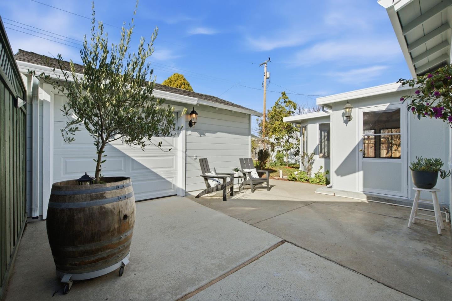 Detail Gallery Image 31 of 72 For 946 Los Padres Blvd, Santa Clara,  CA 95050 - 3 Beds | 1/1 Baths