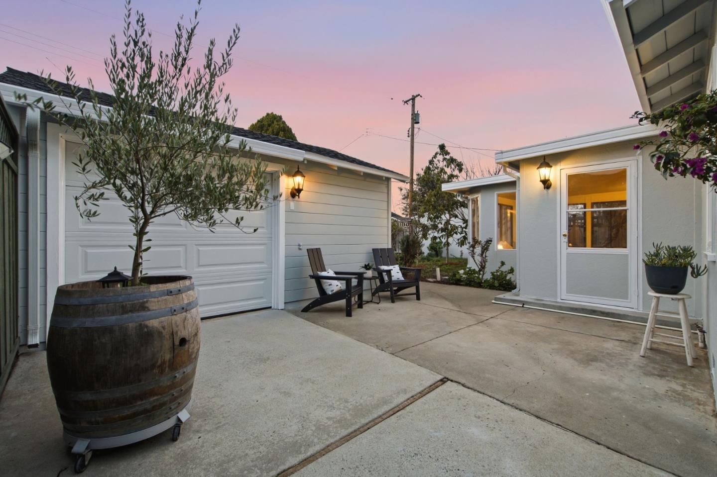 Detail Gallery Image 49 of 72 For 946 Los Padres Blvd, Santa Clara,  CA 95050 - 3 Beds | 1/1 Baths