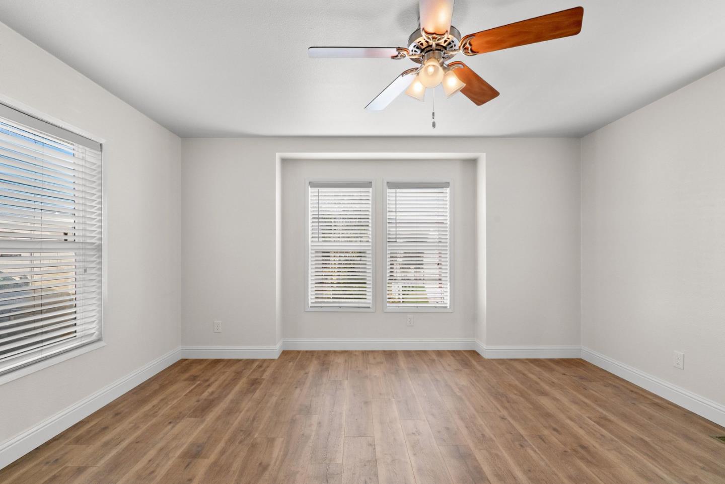 Detail Gallery Image 10 of 44 For 1099 38th Ave #49,  Santa Cruz,  CA 95062 - 2 Beds | 1 Baths