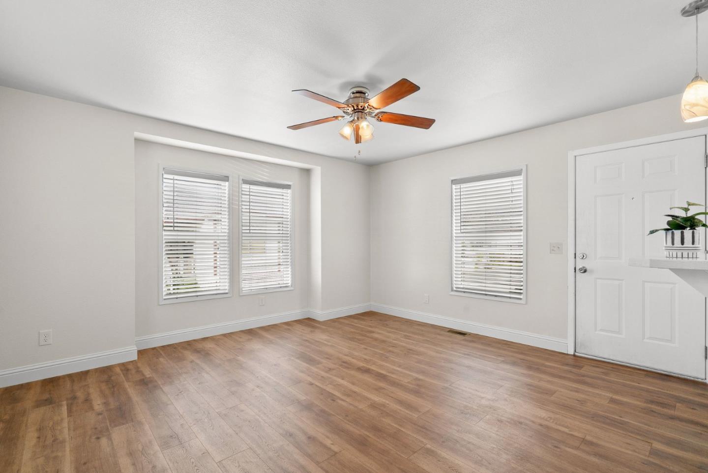 Detail Gallery Image 12 of 44 For 1099 38th Ave #49,  Santa Cruz,  CA 95062 - 2 Beds | 1 Baths