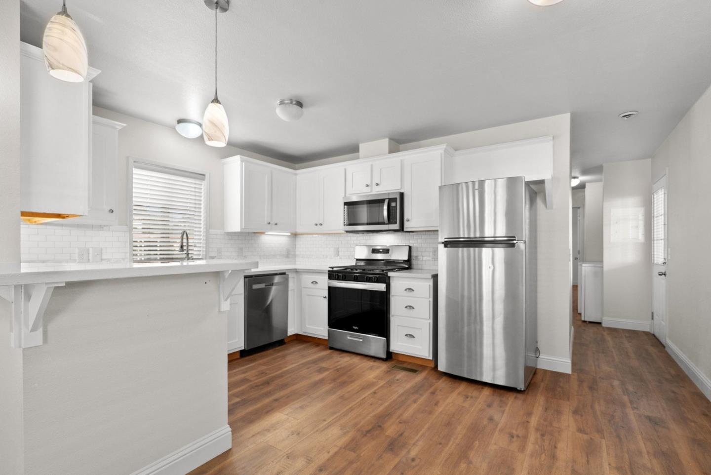 Detail Gallery Image 3 of 44 For 1099 38th Ave #49,  Santa Cruz,  CA 95062 - 2 Beds | 1 Baths