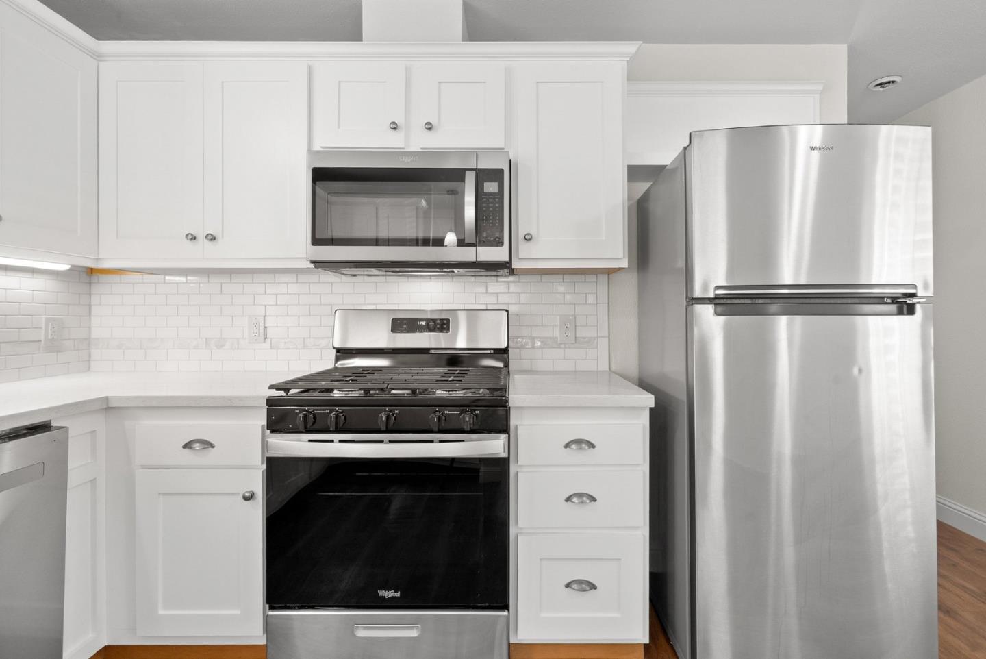 Detail Gallery Image 5 of 44 For 1099 38th Ave #49,  Santa Cruz,  CA 95062 - 2 Beds | 1 Baths