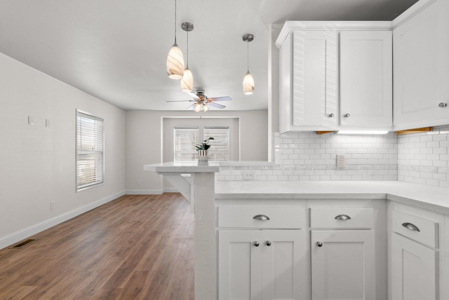 Detail Gallery Image 7 of 44 For 1099 38th Ave #49,  Santa Cruz,  CA 95062 - 2 Beds | 1 Baths