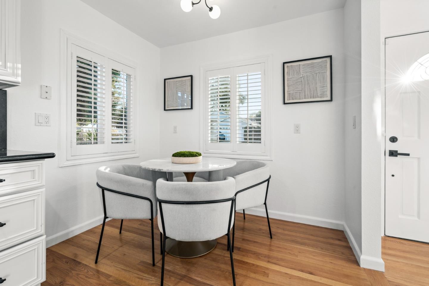 Detail Gallery Image 16 of 61 For 223 San Carlos Ave, Redwood City,  CA 94061 - 3 Beds | 2 Baths