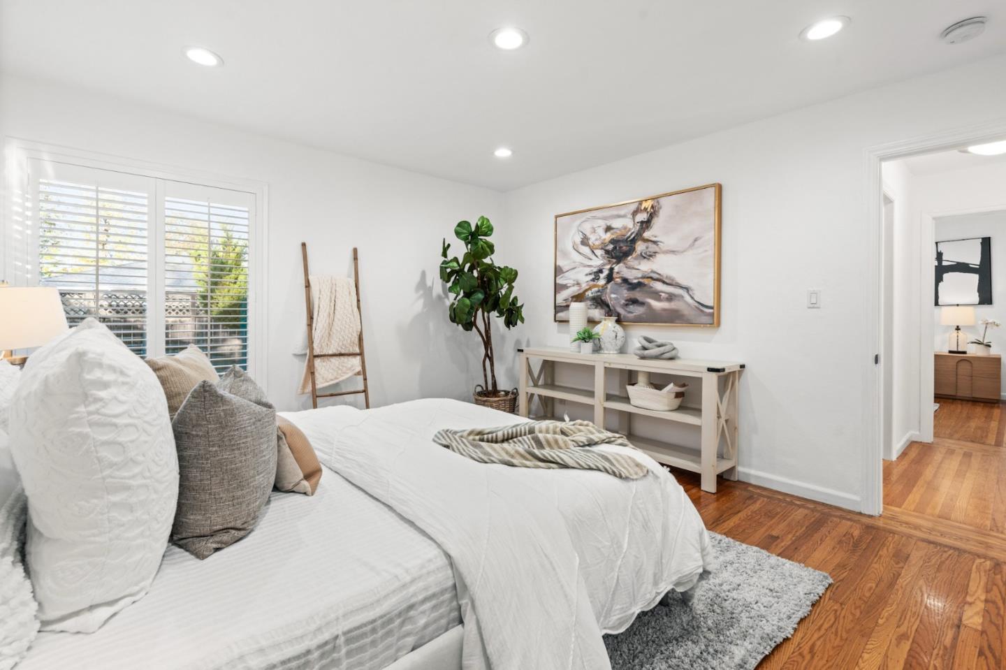 Detail Gallery Image 27 of 61 For 223 San Carlos Ave, Redwood City,  CA 94061 - 3 Beds | 2 Baths