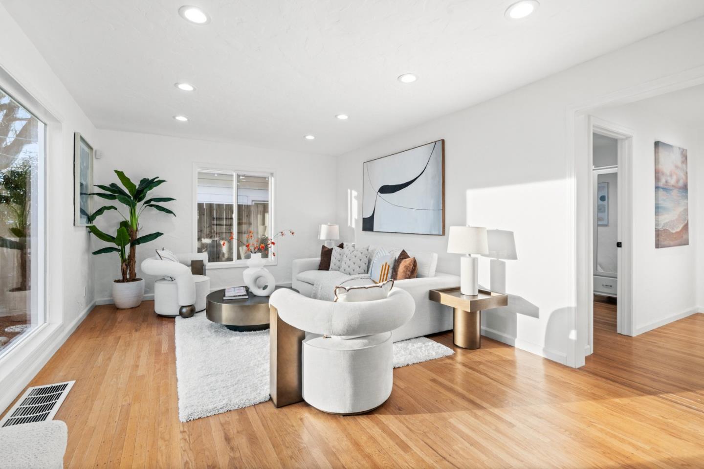 Detail Gallery Image 4 of 61 For 223 San Carlos Ave, Redwood City,  CA 94061 - 3 Beds | 2 Baths