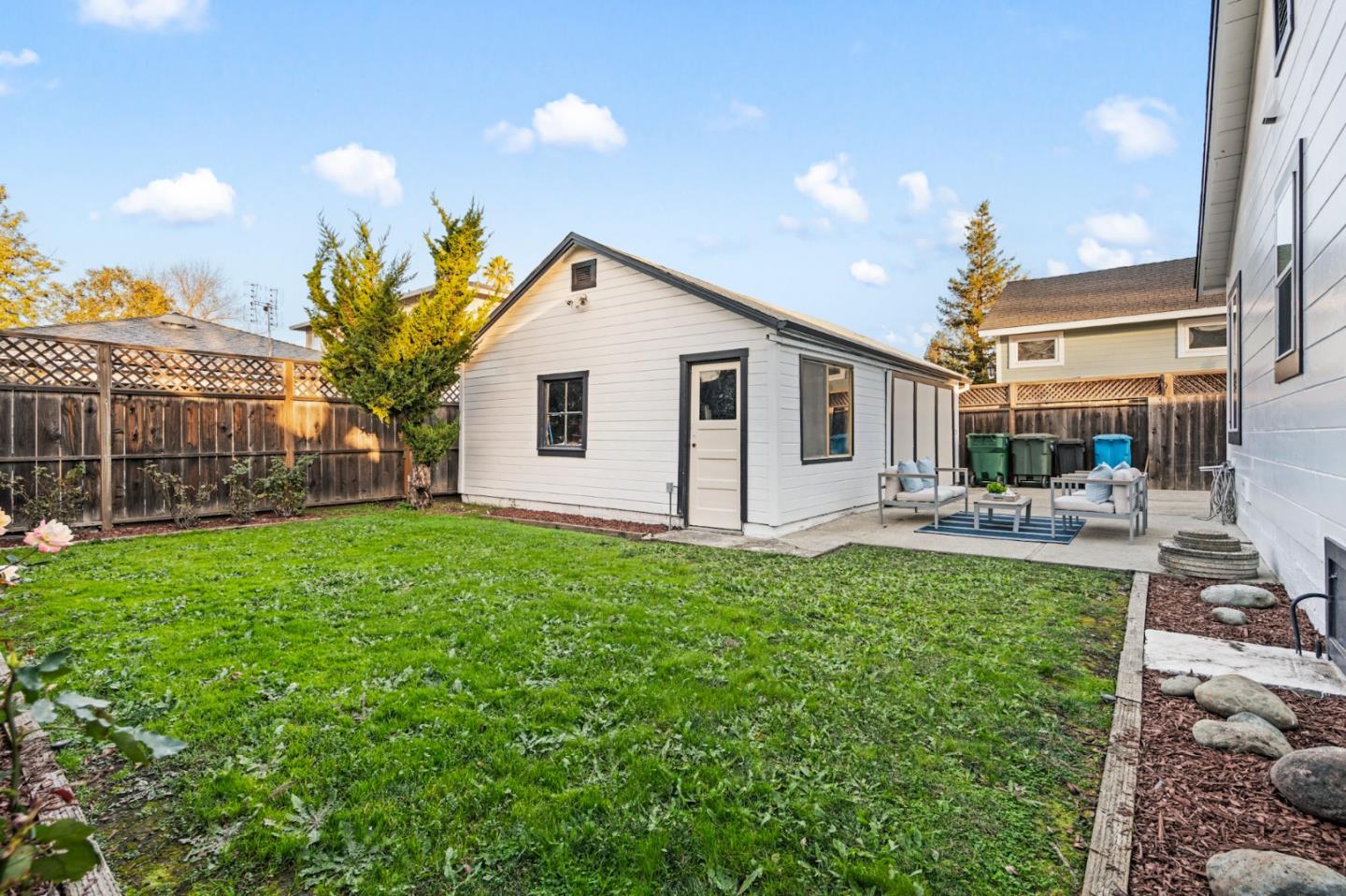 Detail Gallery Image 40 of 61 For 223 San Carlos Ave, Redwood City,  CA 94061 - 3 Beds | 2 Baths