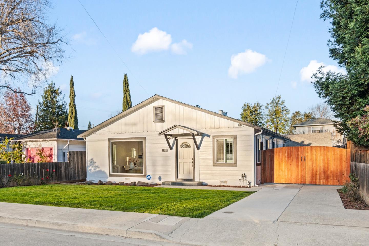 Detail Gallery Image 42 of 61 For 223 San Carlos Ave, Redwood City,  CA 94061 - 3 Beds | 2 Baths