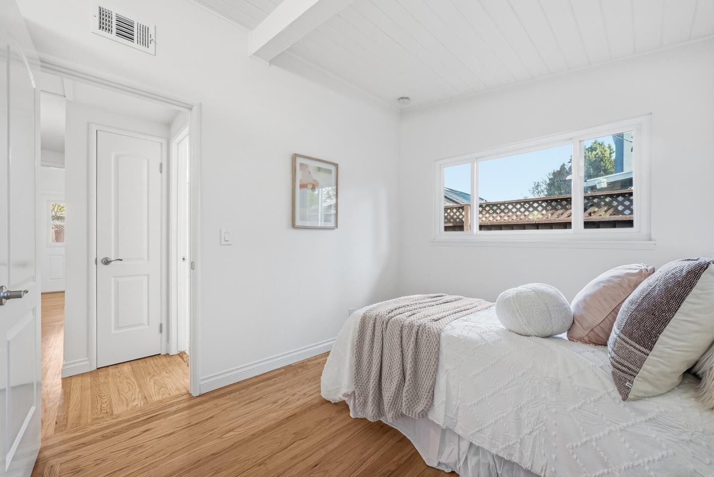 Detail Gallery Image 14 of 39 For 348 Nita Ave, Mountain View,  CA 94043 - 3 Beds | 2 Baths