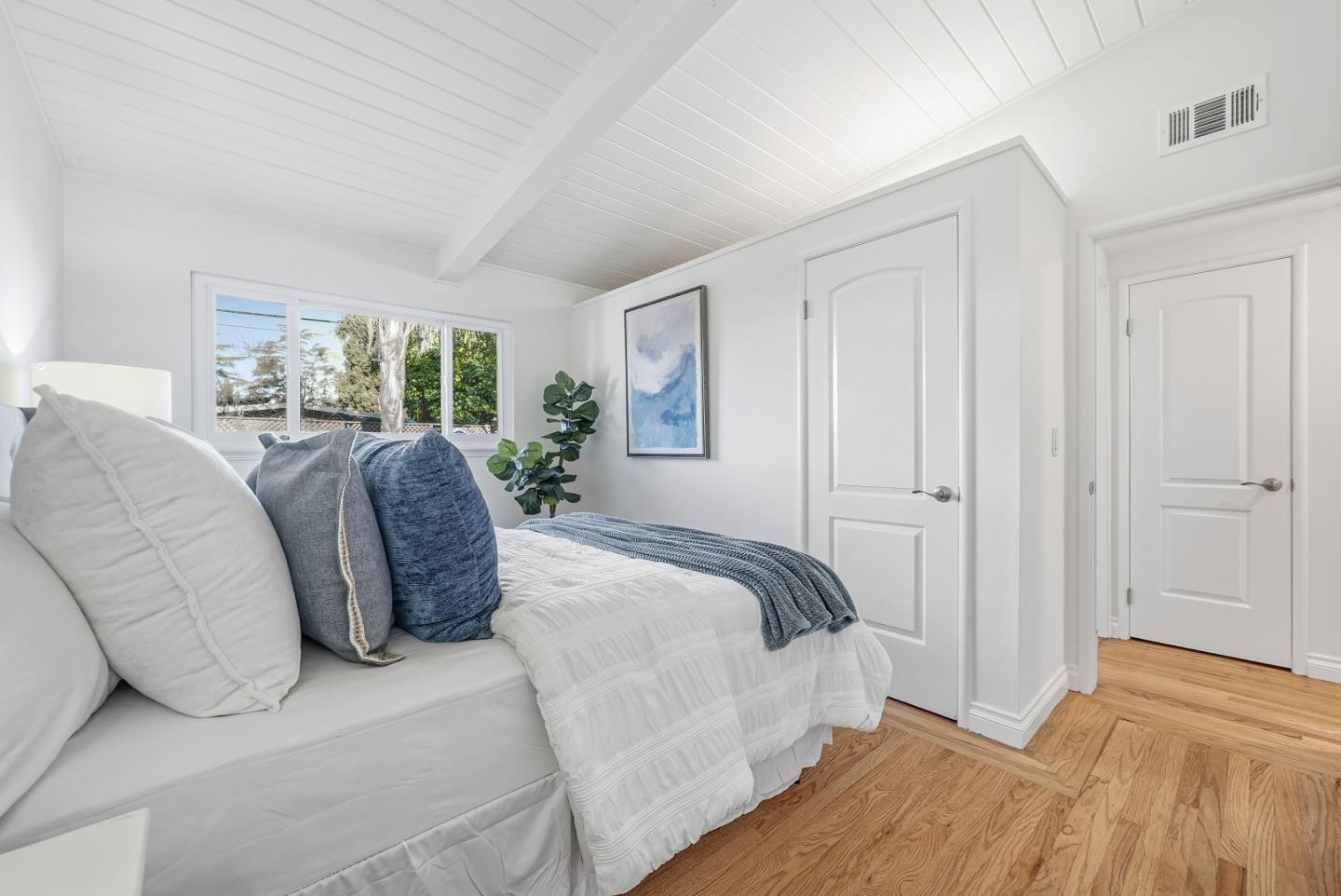 Detail Gallery Image 16 of 39 For 348 Nita Ave, Mountain View,  CA 94043 - 3 Beds | 2 Baths