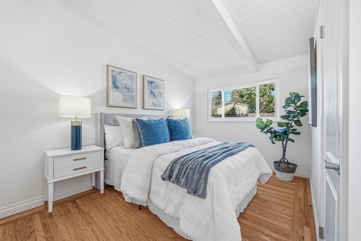 Detail Gallery Image 17 of 39 For 348 Nita Ave, Mountain View,  CA 94043 - 3 Beds | 2 Baths