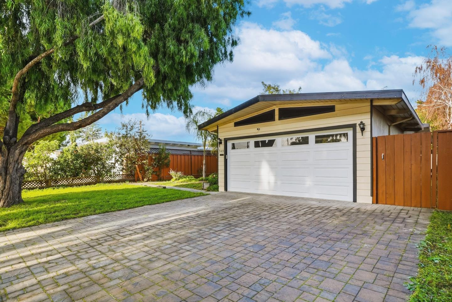 Detail Gallery Image 2 of 39 For 348 Nita Ave, Mountain View,  CA 94043 - 3 Beds | 2 Baths