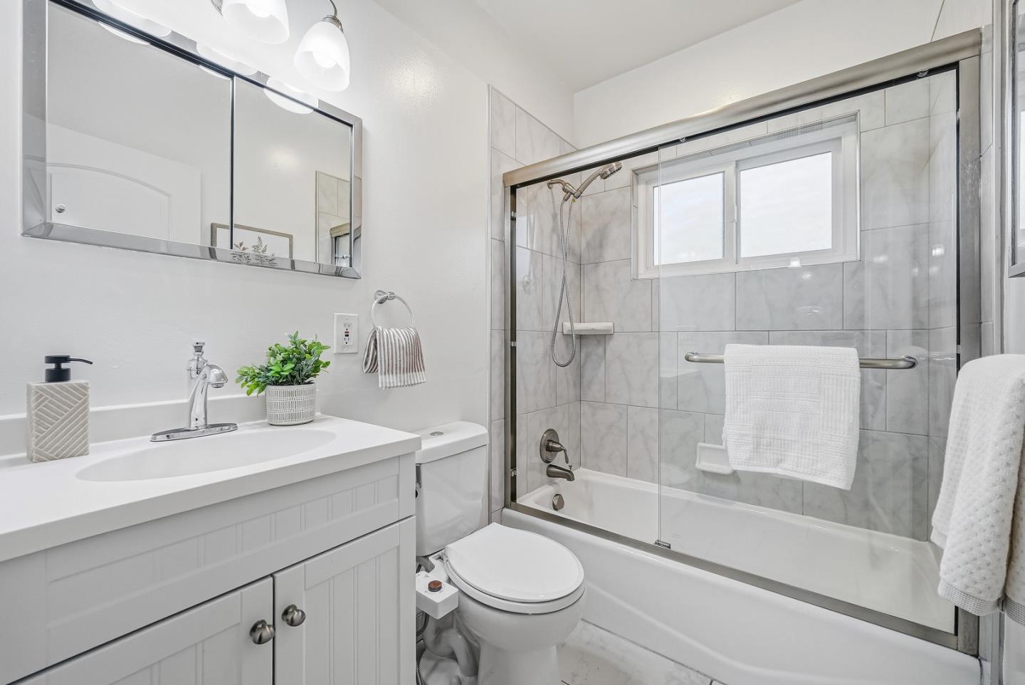 Detail Gallery Image 22 of 39 For 348 Nita Ave, Mountain View,  CA 94043 - 3 Beds | 2 Baths