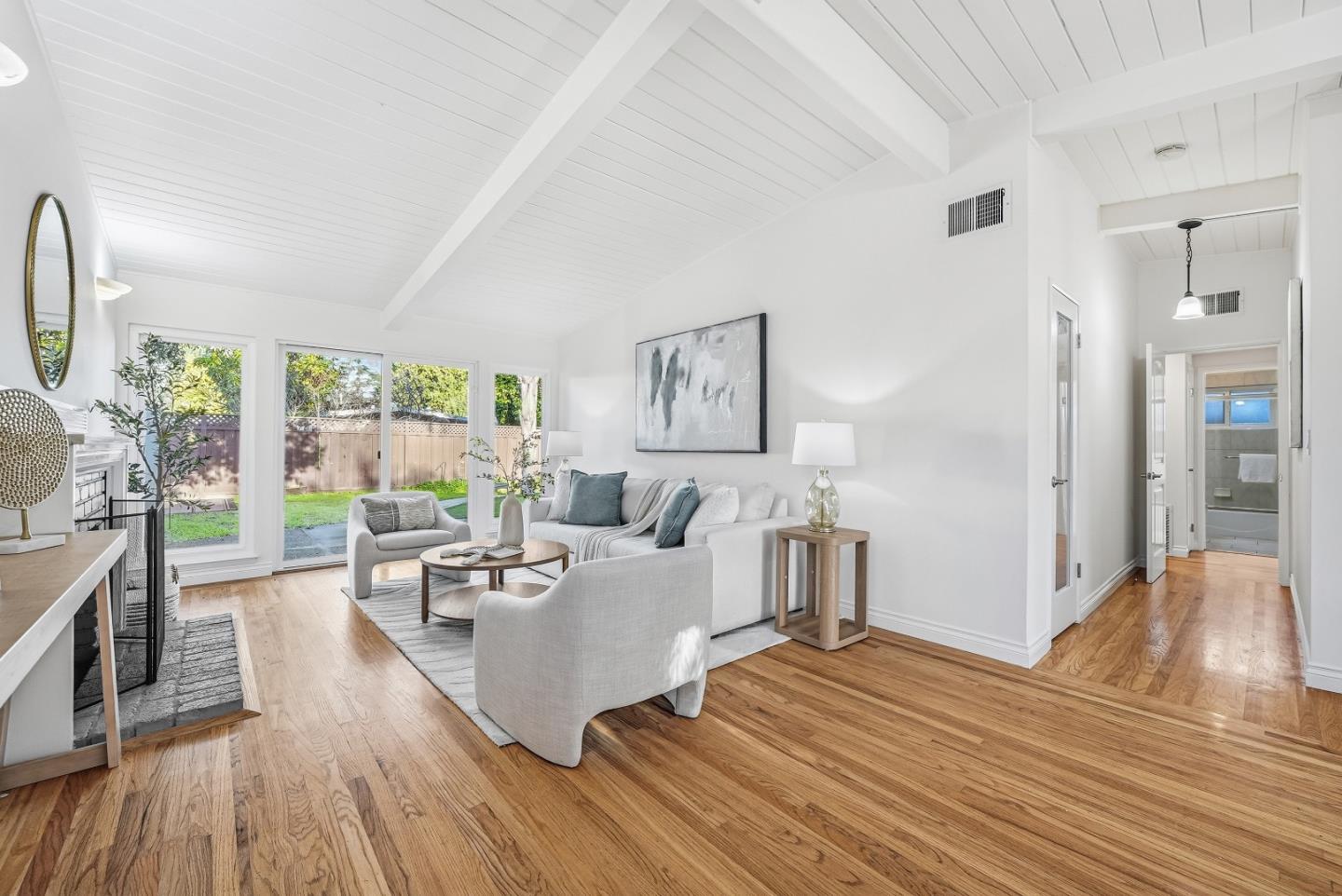 Detail Gallery Image 4 of 39 For 348 Nita Ave, Mountain View,  CA 94043 - 3 Beds | 2 Baths