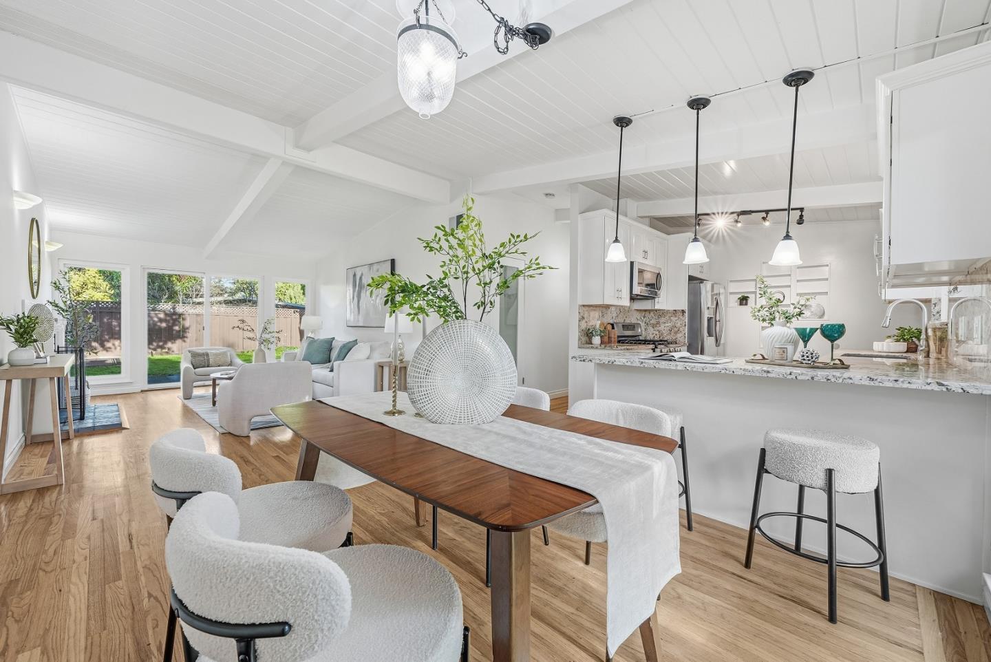 Detail Gallery Image 5 of 39 For 348 Nita Ave, Mountain View,  CA 94043 - 3 Beds | 2 Baths