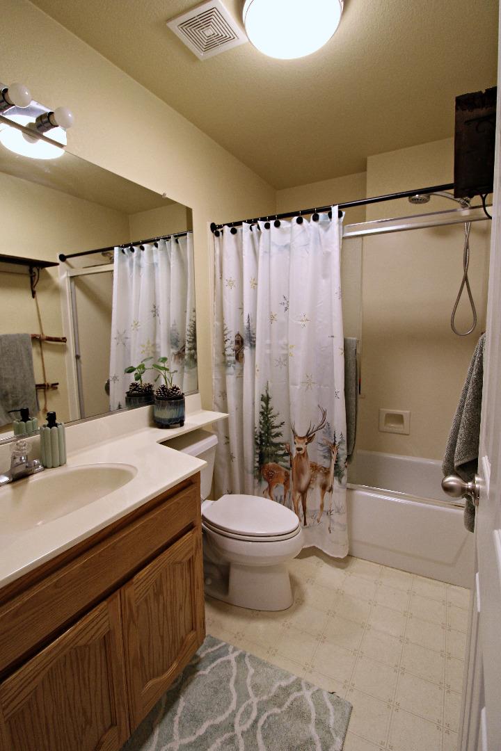 Detail Gallery Image 30 of 42 For 778 Mission Ridge Dr, Manteca,  CA 95337 - 3 Beds | 2 Baths