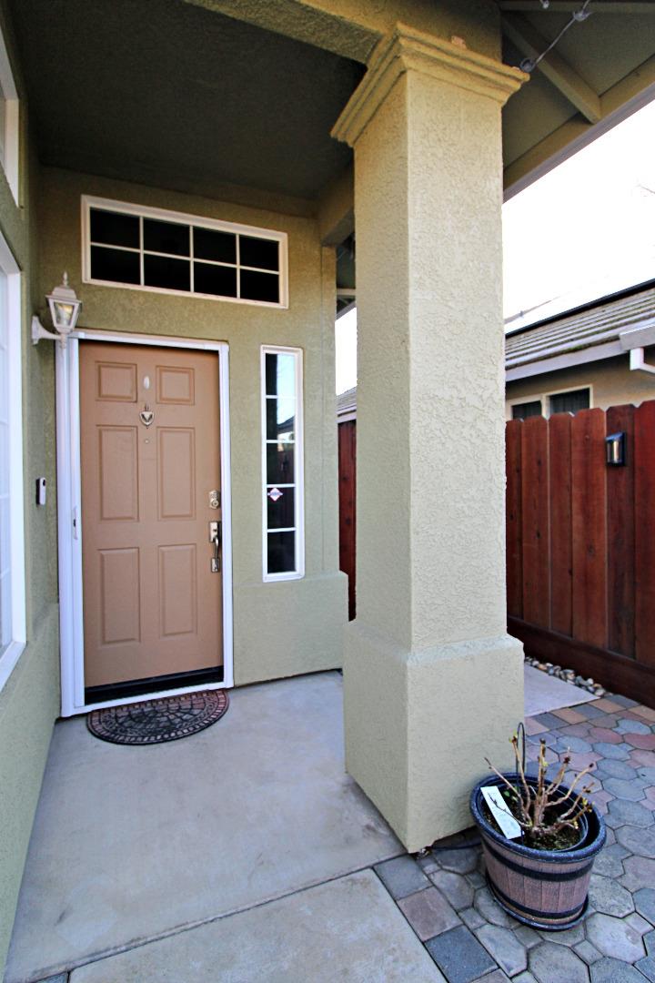 Detail Gallery Image 9 of 42 For 778 Mission Ridge Dr, Manteca,  CA 95337 - 3 Beds | 2 Baths