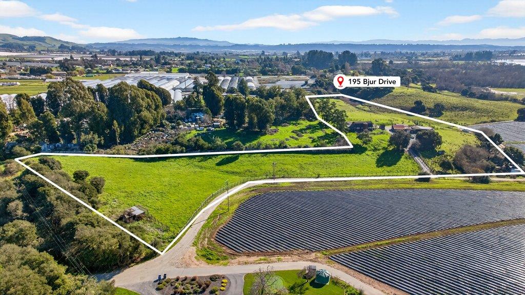 Detail Gallery Image 2 of 25 For 195 Bjur Dr, Watsonville,  CA 95076 - 2 Beds | 1 Baths