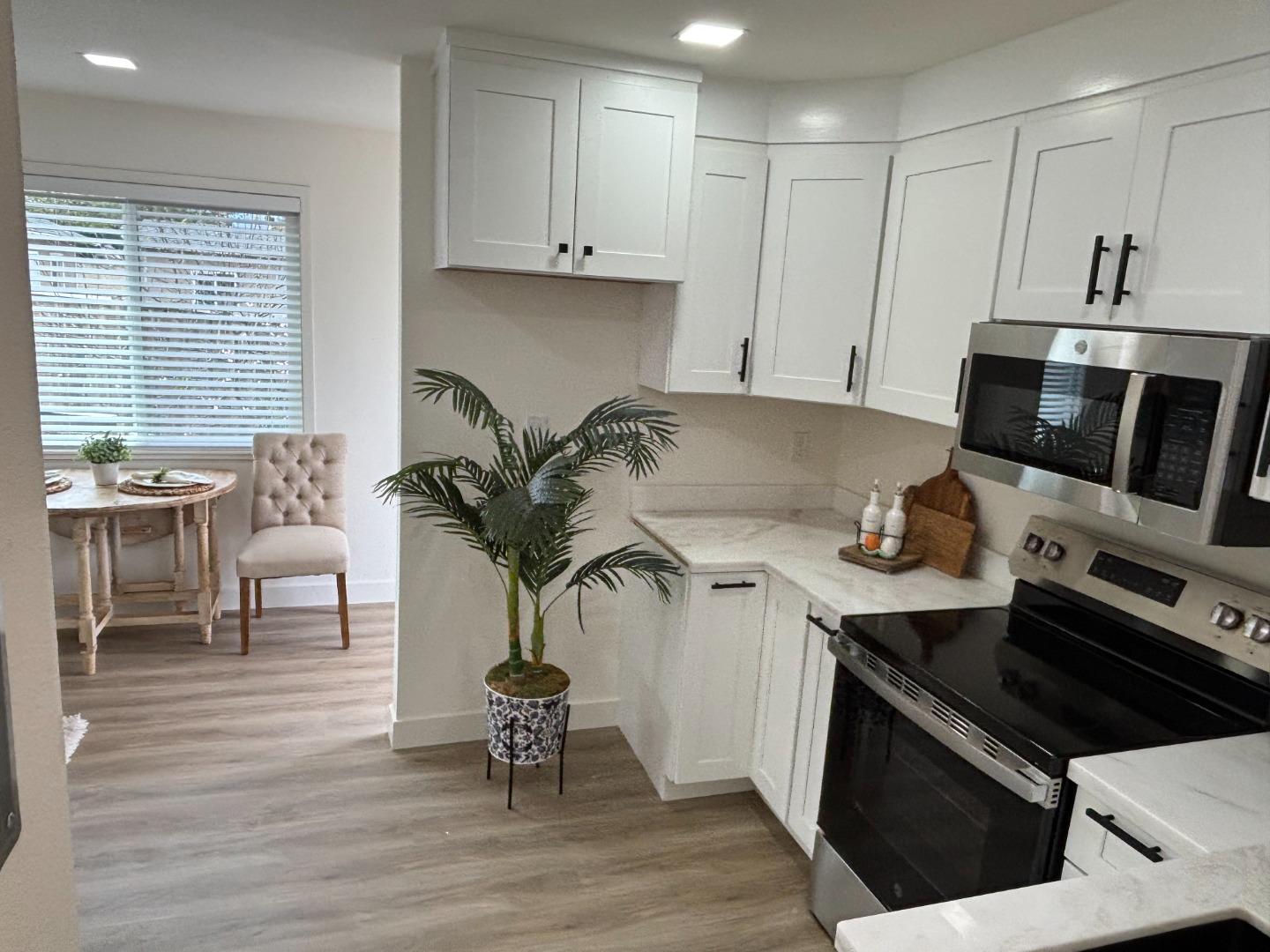 Detail Gallery Image 17 of 22 For 46 Chapelhaven Ct, San Jose,  CA 95111 - 4 Beds | 3 Baths