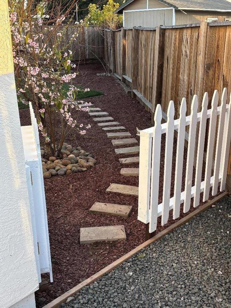 Detail Gallery Image 20 of 22 For 46 Chapelhaven Ct, San Jose,  CA 95111 - 4 Beds | 3 Baths