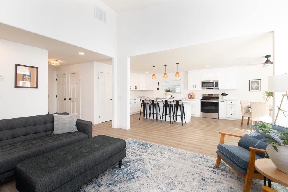 Detail Gallery Image 23 of 44 For 46 Chapelhaven Ct, San Jose,  CA 95111 - 4 Beds | 3 Baths