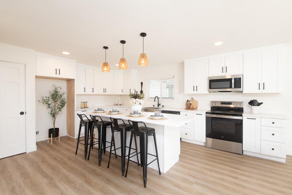 Detail Gallery Image 25 of 44 For 46 Chapelhaven Ct, San Jose,  CA 95111 - 4 Beds | 3 Baths