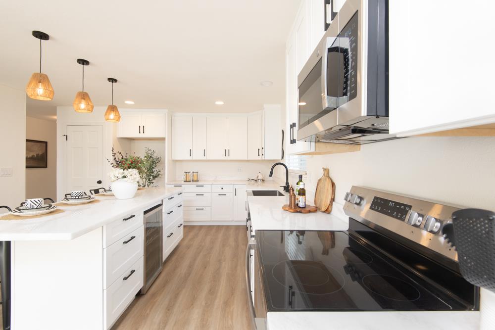 Detail Gallery Image 27 of 44 For 46 Chapelhaven Ct, San Jose,  CA 95111 - 4 Beds | 3 Baths