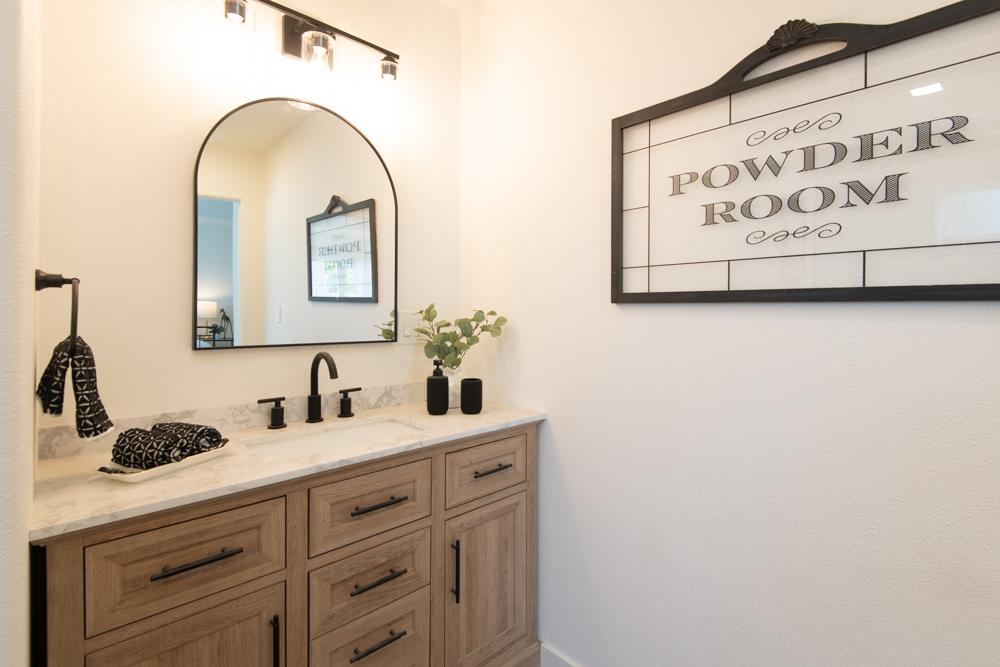 Detail Gallery Image 34 of 44 For 46 Chapelhaven Ct, San Jose,  CA 95111 - 4 Beds | 3 Baths