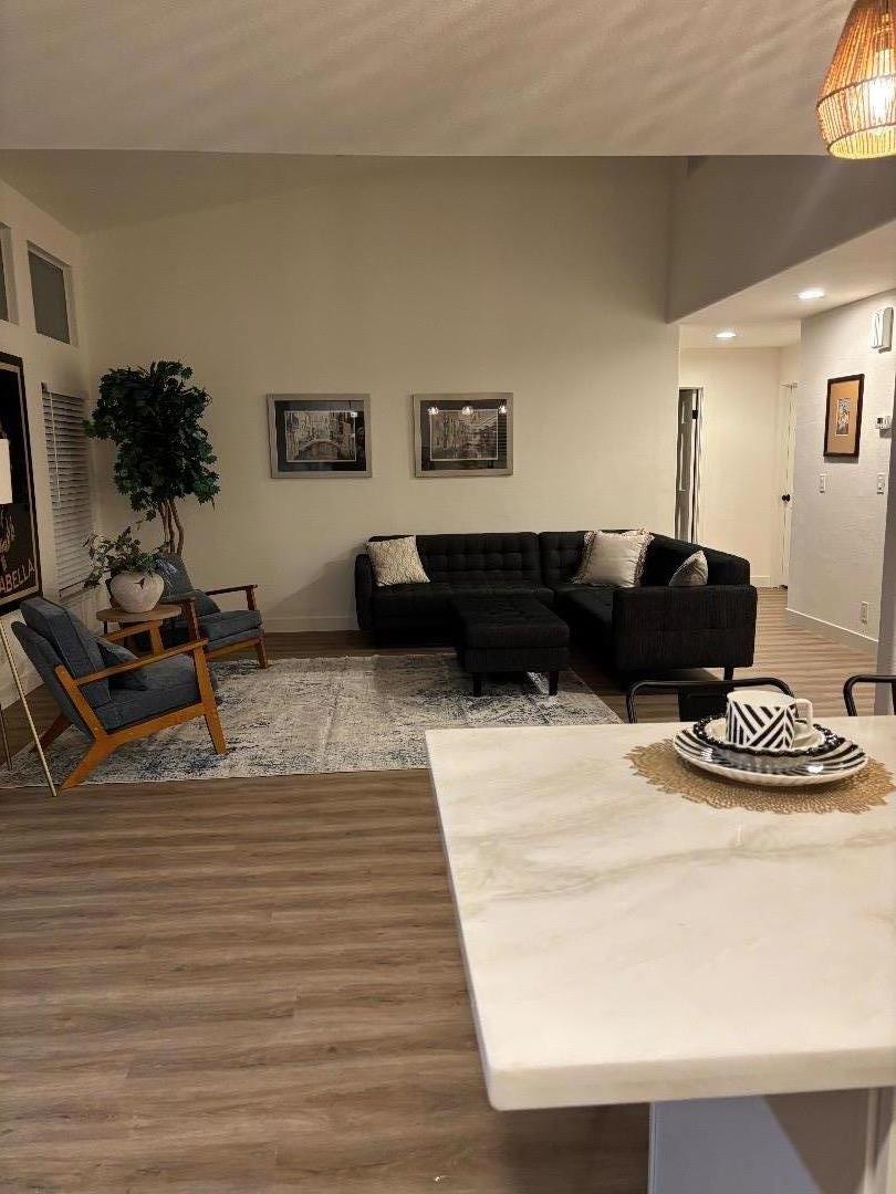 Detail Gallery Image 8 of 22 For 46 Chapelhaven Ct, San Jose,  CA 95111 - 4 Beds | 3 Baths