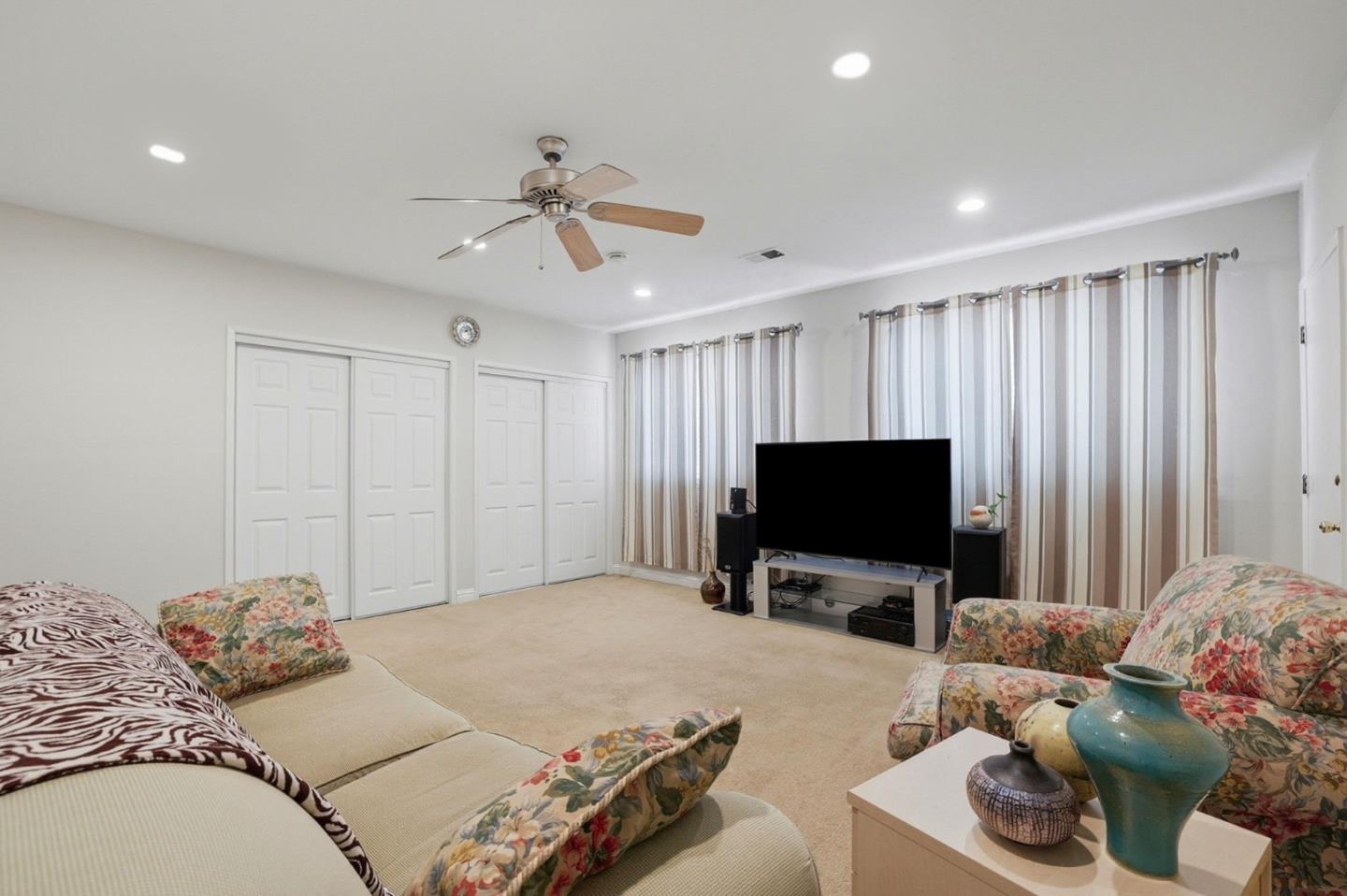 Detail Gallery Image 6 of 20 For 1581 Elka Ave, San Jose,  CA 95129 - 4 Beds | 2 Baths