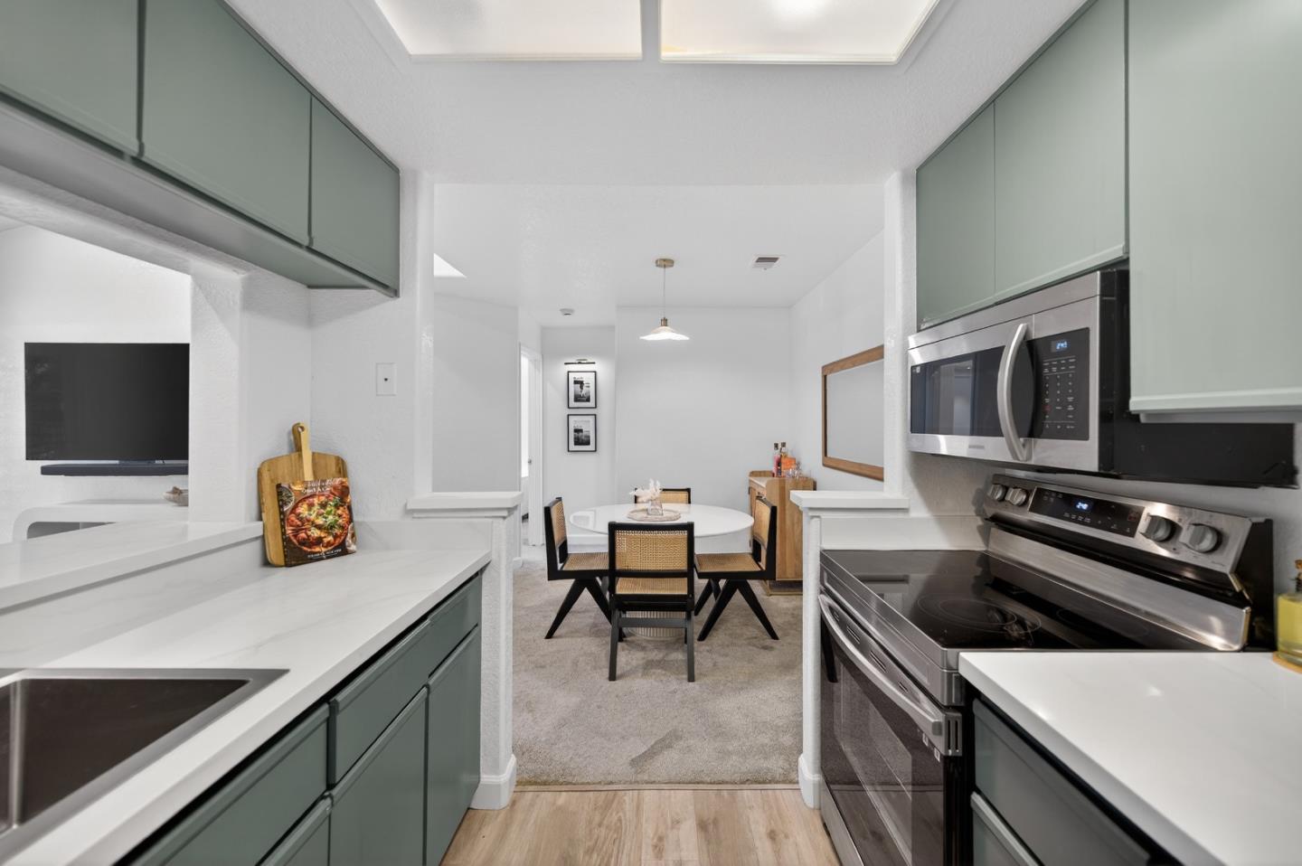 Detail Gallery Image 13 of 48 For 5964 Bridgeport Lake Way, San Jose,  CA 95123 - 2 Beds | 2 Baths