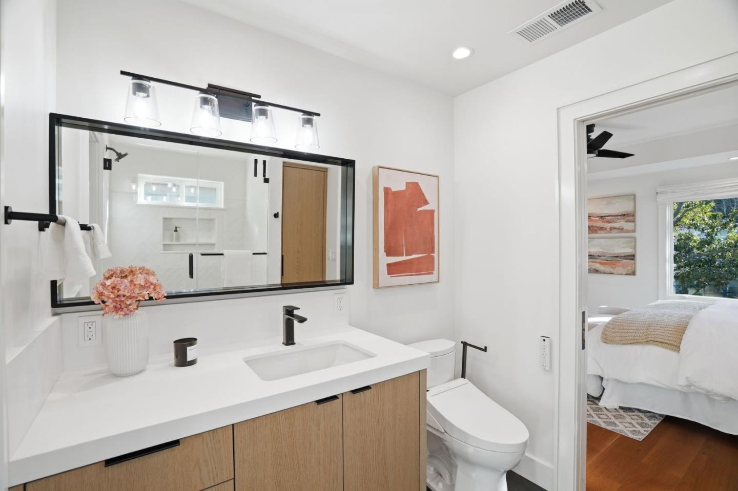 Detail Gallery Image 19 of 36 For 1525 Dana Ave, Palo Alto,  CA 94303 - 4 Beds | 3/1 Baths