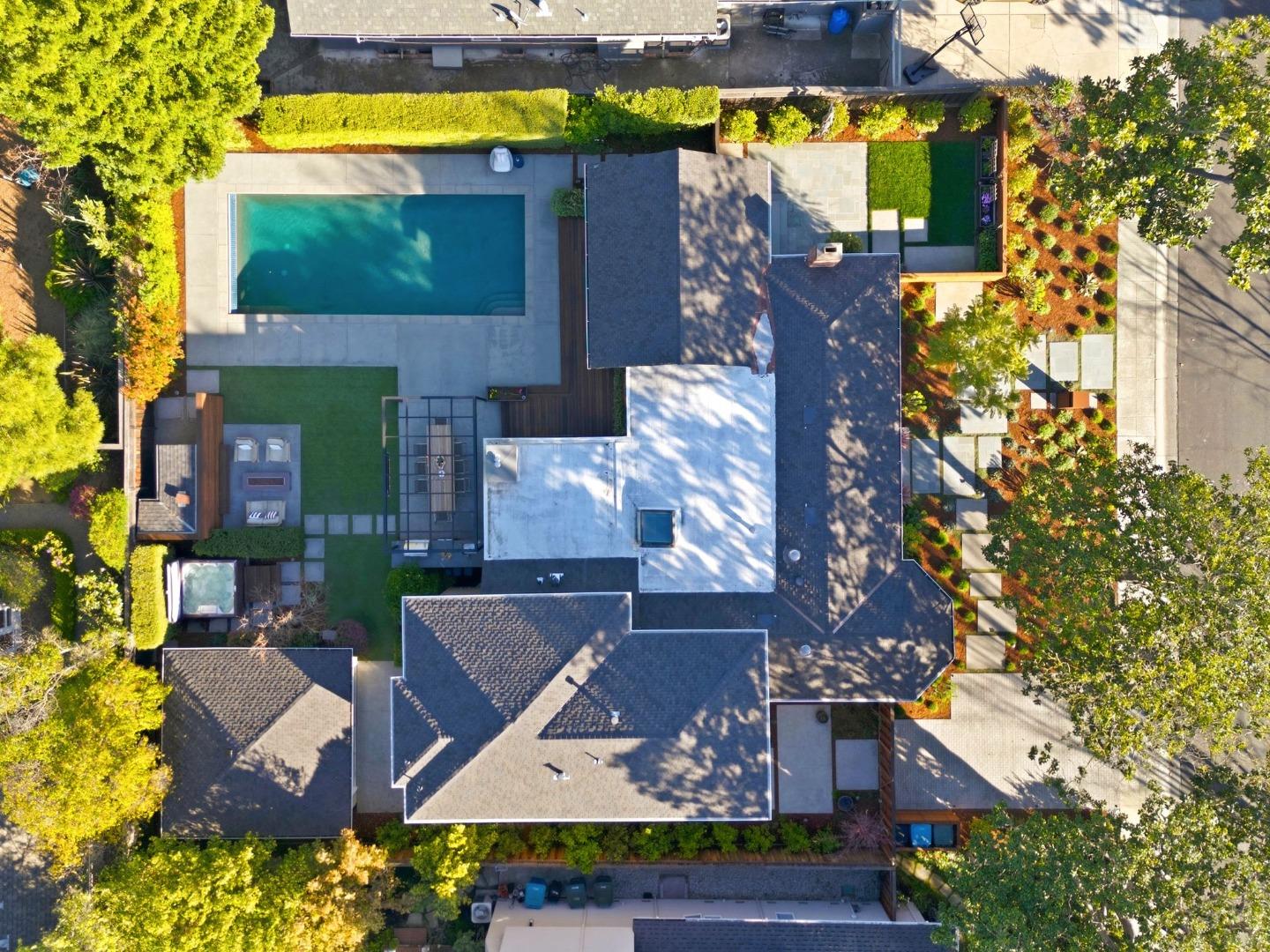 Detail Gallery Image 35 of 36 For 1525 Dana Ave, Palo Alto,  CA 94303 - 4 Beds | 3/1 Baths