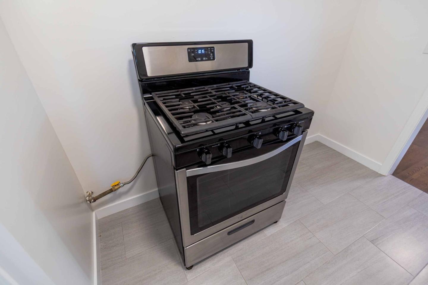 Detail Gallery Image 20 of 30 For 1458 Hopkins St #1,  Berkeley,  CA 94702 - 1 Beds | 1 Baths