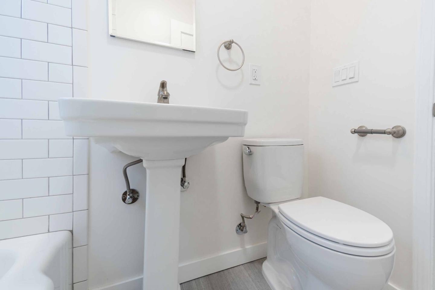 Detail Gallery Image 25 of 30 For 1458 Hopkins St #1,  Berkeley,  CA 94702 - 1 Beds | 1 Baths