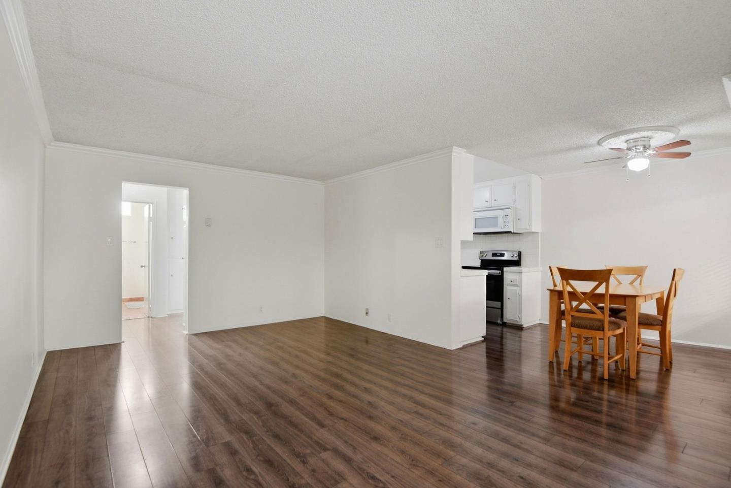 545 Chestnut Avenue UNIT 206, Long Beach, CA, 90802