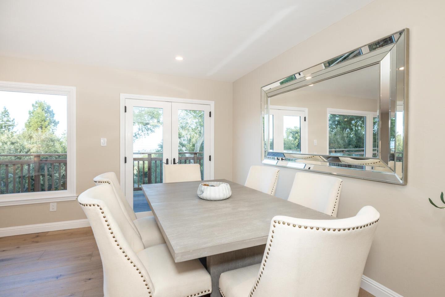 Detail Gallery Image 10 of 41 For 3803 Hamilton Way, Redwood City,  CA 94062 - 4 Beds | 2 Baths