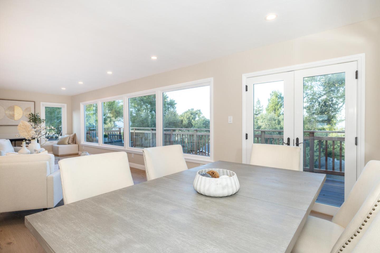 Detail Gallery Image 11 of 41 For 3803 Hamilton Way, Redwood City,  CA 94062 - 4 Beds | 2 Baths