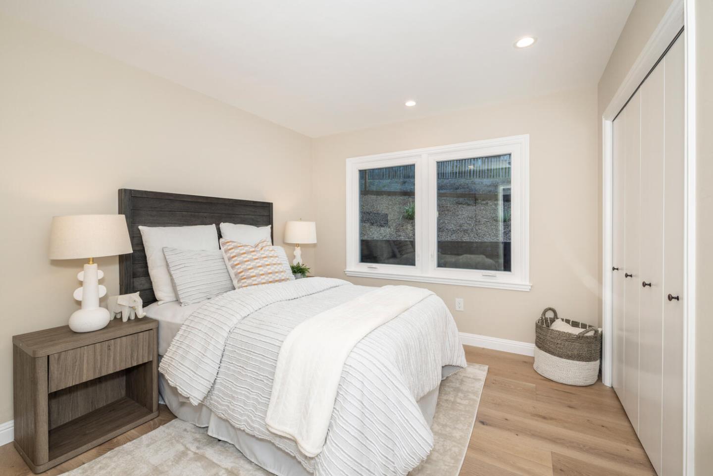 Detail Gallery Image 31 of 41 For 3803 Hamilton Way, Redwood City,  CA 94062 - 4 Beds | 2 Baths