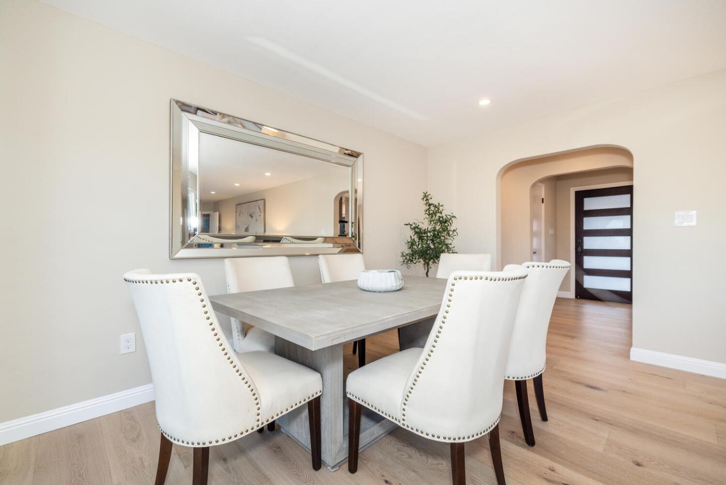 Detail Gallery Image 9 of 41 For 3803 Hamilton Way, Redwood City,  CA 94062 - 4 Beds | 2 Baths