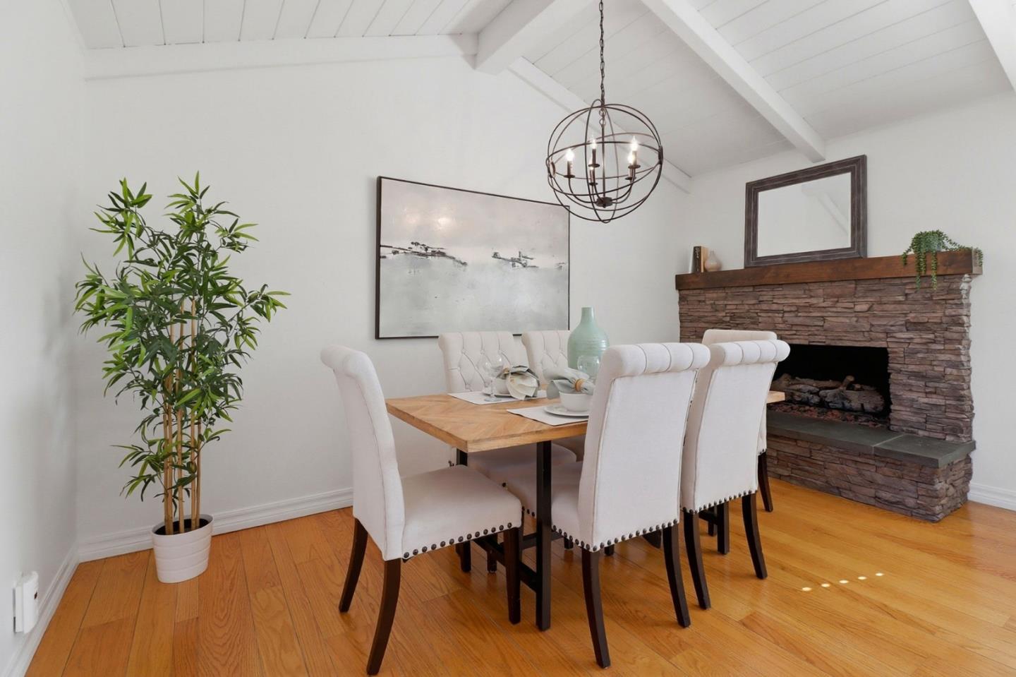 Detail Gallery Image 17 of 44 For 1241 Hillcrest Dr, San Jose,  CA 95120 - 4 Beds | 2/1 Baths